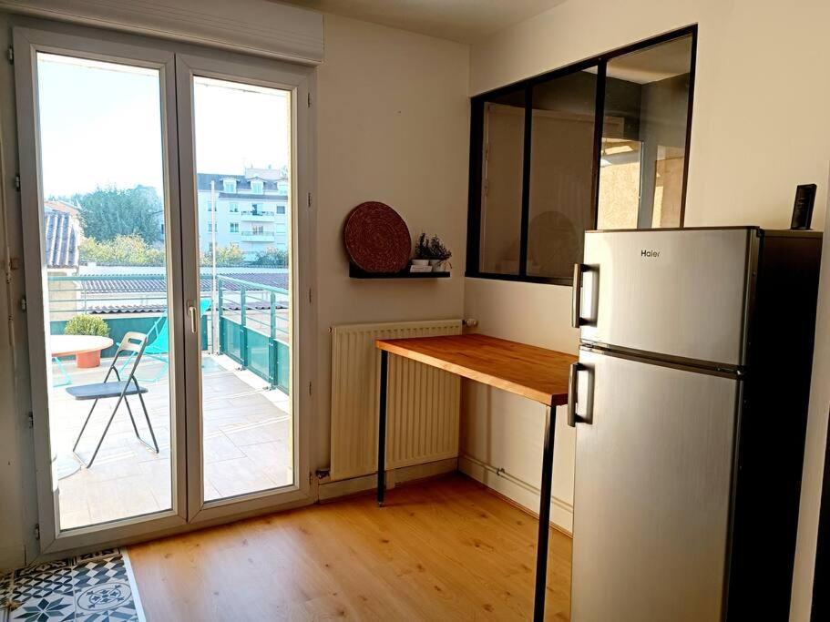 Le Cosy Plein Centre Avec Terrasse Apartman Meximieux Kültér fotó